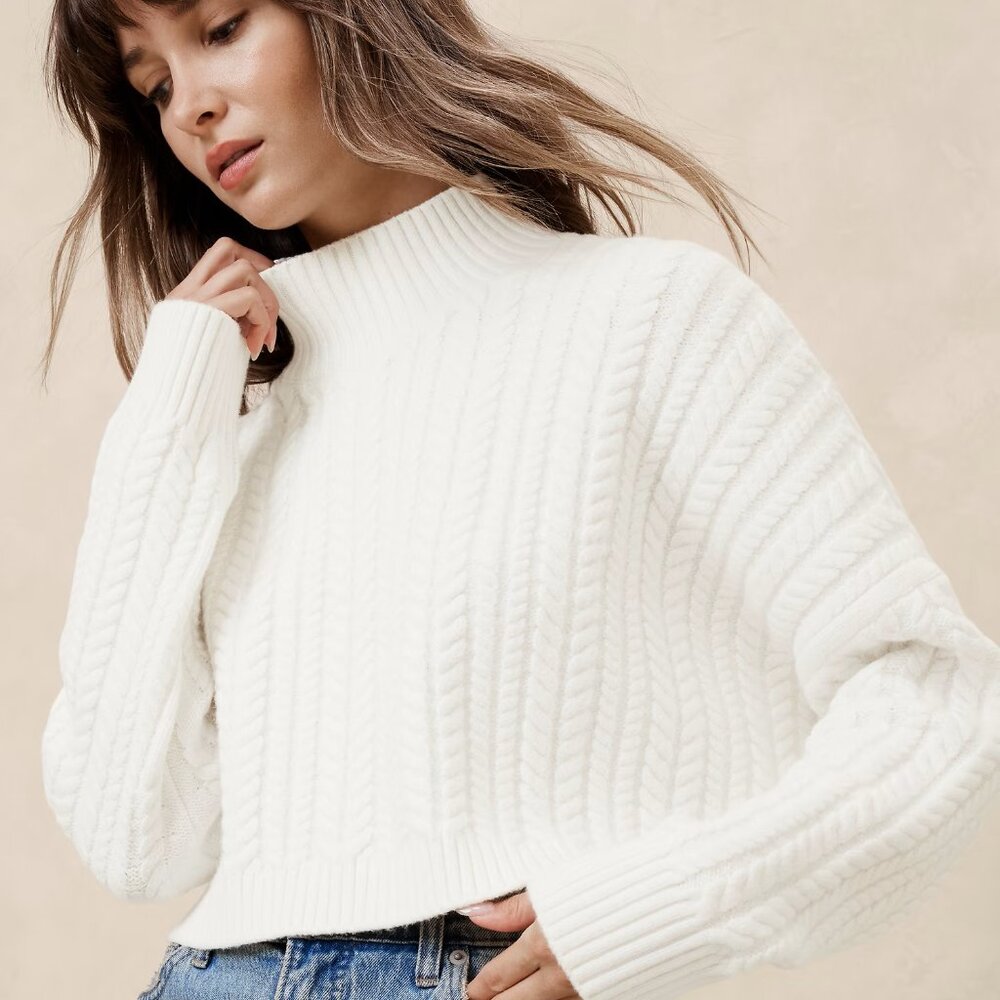 NWT Off White Cropped Cable Turtleneck Sweater in size M